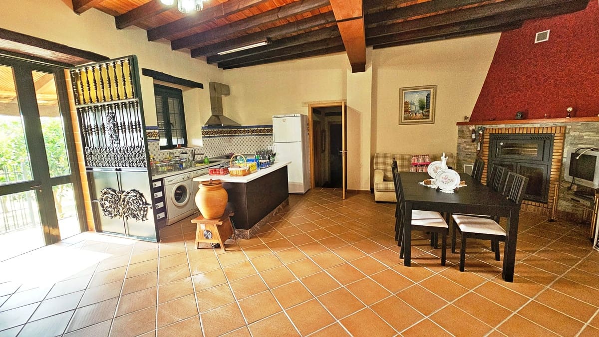 10 soverom Finca/Herregård til salgs i El Castillo de las Guardas med svømmebasseng - € 575 000 (Ref: 9131415)