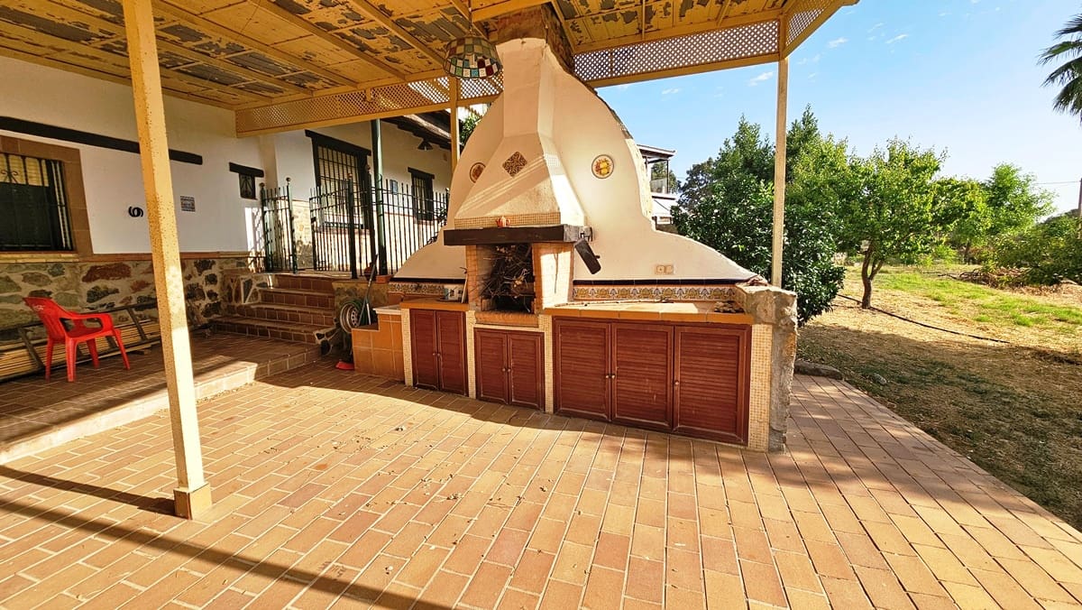 10 soverom Finca/Herregård til salgs i El Castillo de las Guardas med svømmebasseng - € 575 000 (Ref: 9131415)