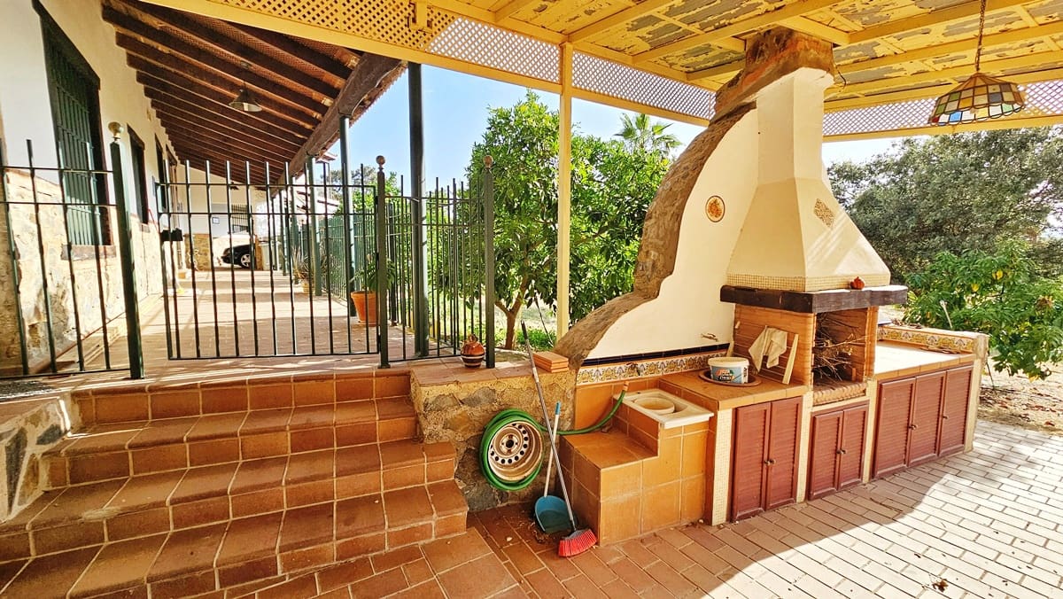 10 soverom Finca/Herregård til salgs i El Castillo de las Guardas med svømmebasseng - € 575 000 (Ref: 9131415)