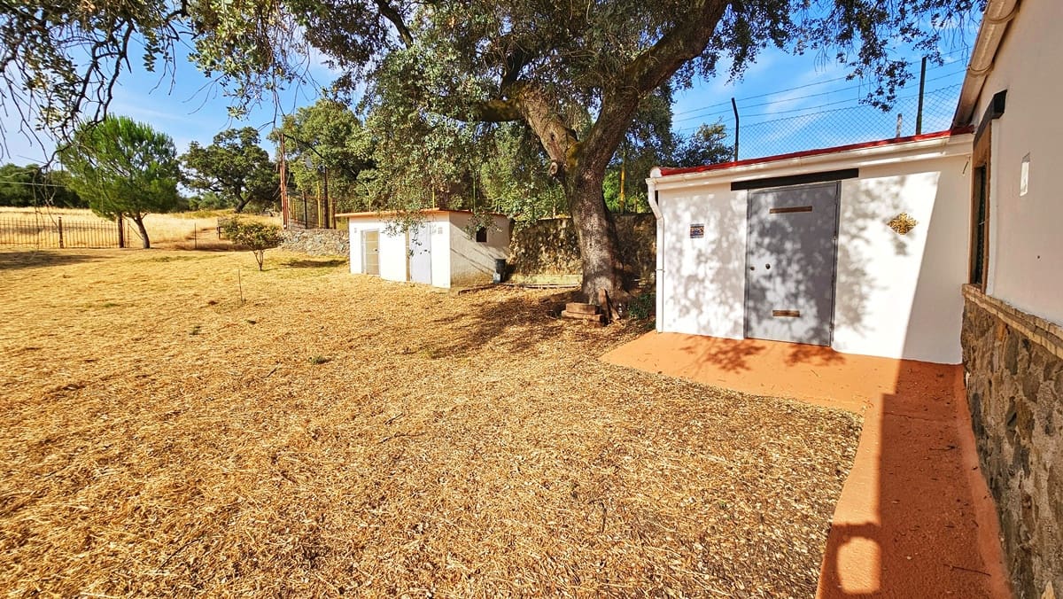 10 soverom Finca/Herregård til salgs i El Castillo de las Guardas med svømmebasseng - € 575 000 (Ref: 9131415)