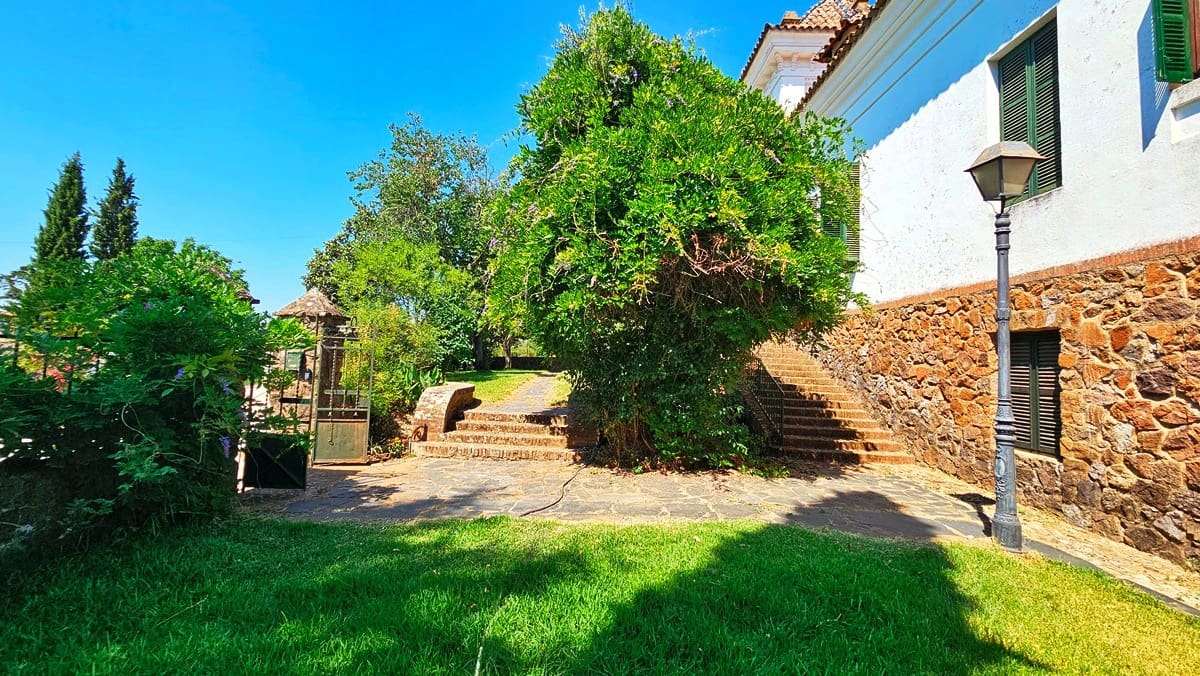 5 soverom Hus til salgs i Aracena med svømmebasseng garasje - € 890 000 (Ref: 9143361)