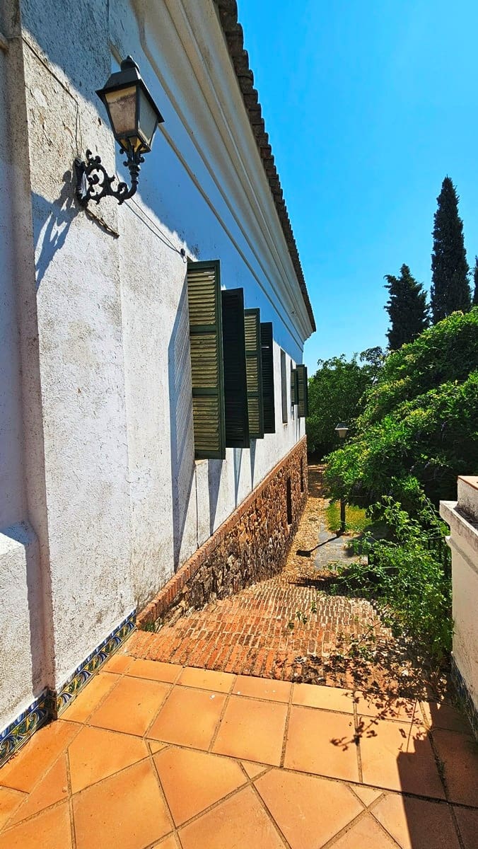 5 soverom Hus til salgs i Aracena med svømmebasseng garasje - € 890 000 (Ref: 9143361)