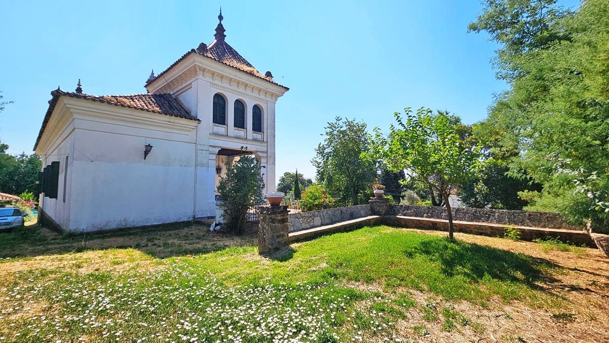 5 soverom Hus til salgs i Aracena med svømmebasseng garasje - € 890 000 (Ref: 9143361)