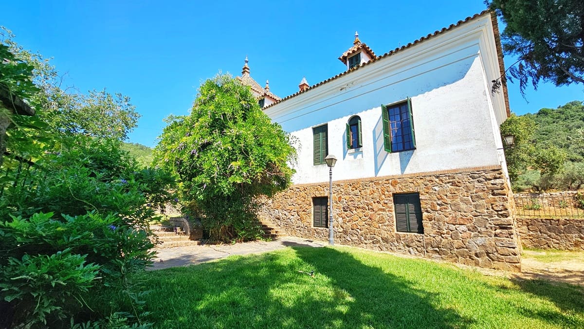 5 soverom Hus til salgs i Aracena med svømmebasseng garasje - € 890 000 (Ref: 9143361)