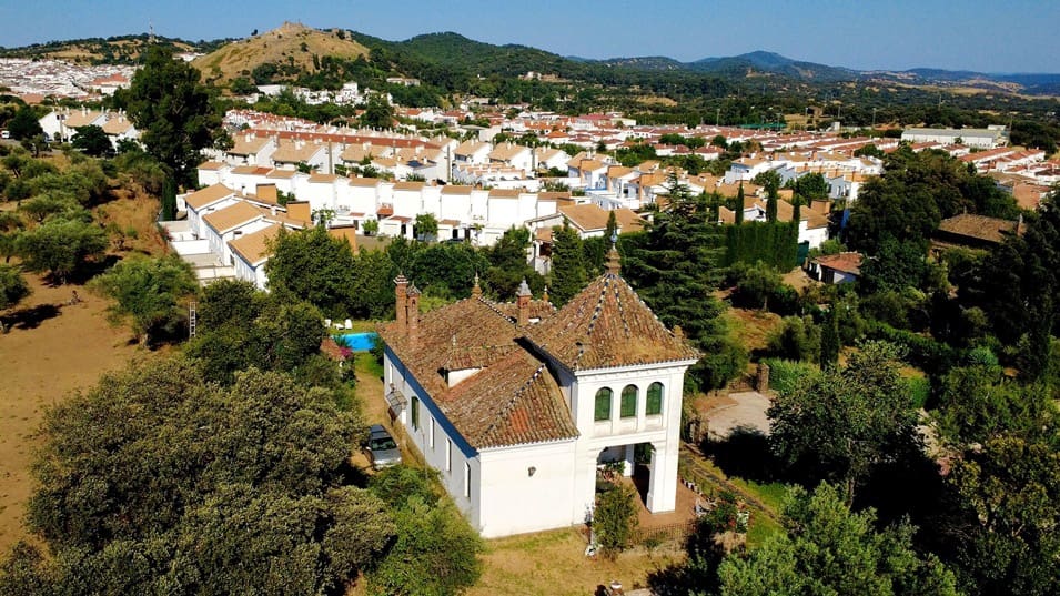 5 soverom Hus til salgs i Aracena med svømmebasseng garasje - € 890 000 (Ref: 9143361)