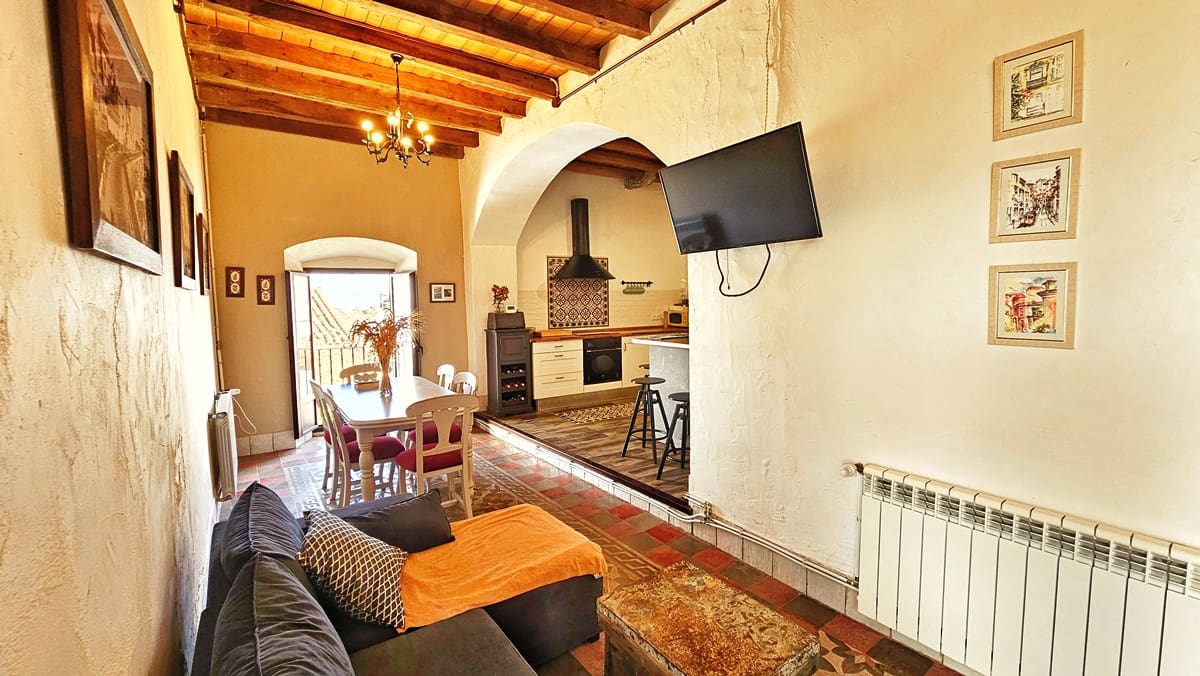 5 makuuhuone Maalaistalo myytävänä paikassa Cumbres de San Bartolome mukana uima-altaan - 189 000 € (Ref: 9248527)