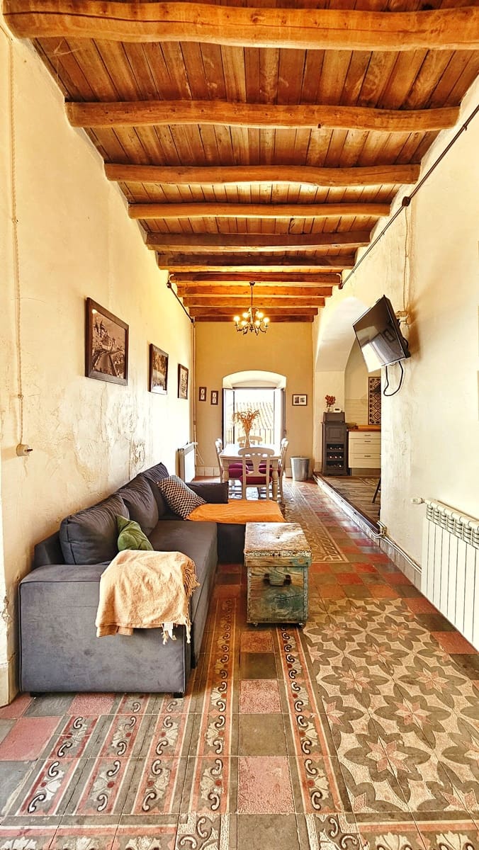 5 makuuhuone Maalaistalo myytävänä paikassa Cumbres de San Bartolome mukana uima-altaan - 189 000 € (Ref: 9248527)