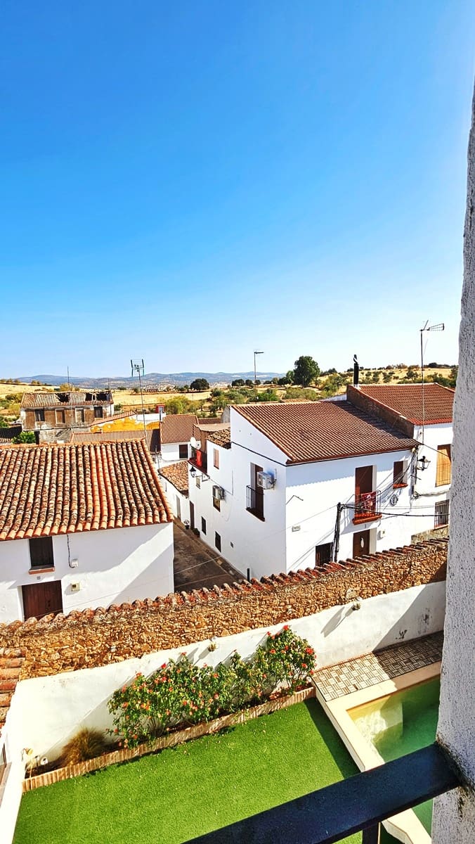 5 makuuhuone Maalaistalo myytävänä paikassa Cumbres de San Bartolome mukana uima-altaan - 189 000 € (Ref: 9248527)