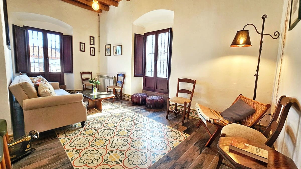 5 makuuhuone Maalaistalo myytävänä paikassa Cumbres de San Bartolome mukana uima-altaan - 189 000 € (Ref: 9248527)