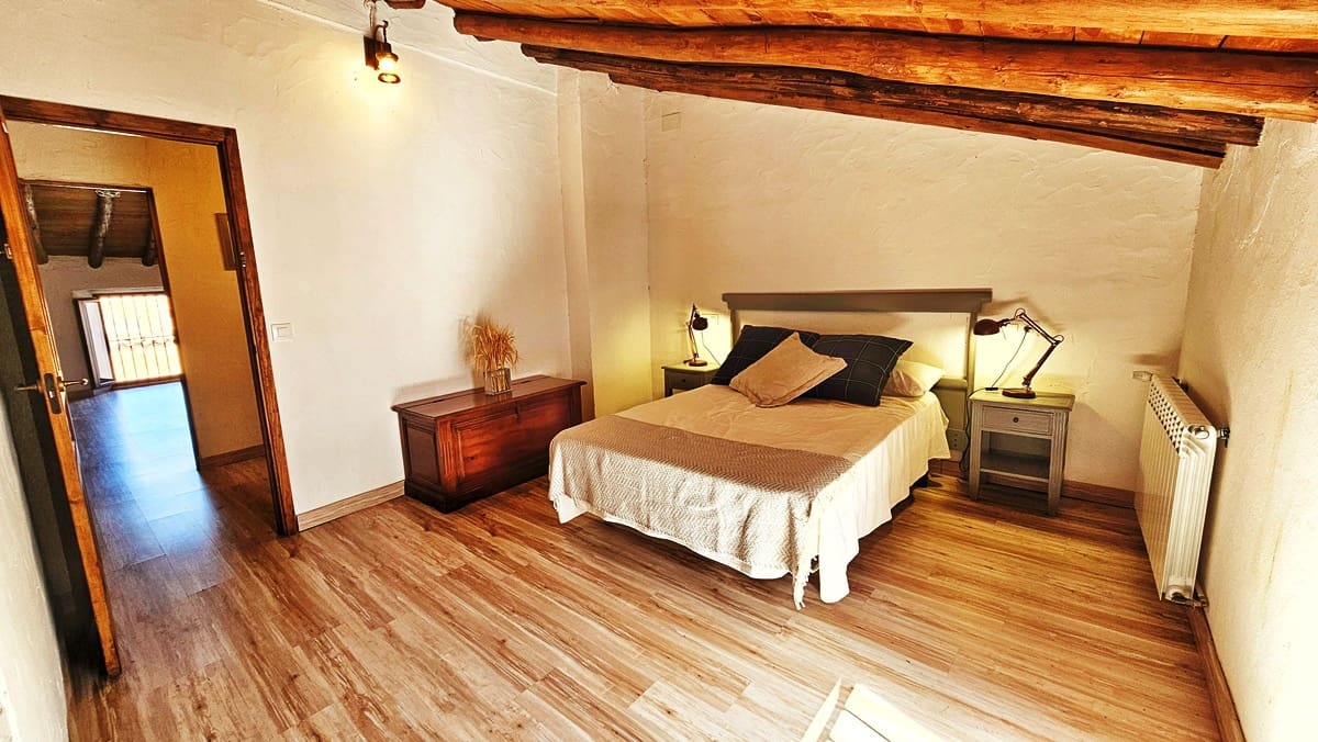 5 makuuhuone Maalaistalo myytävänä paikassa Cumbres de San Bartolome mukana uima-altaan - 189 000 € (Ref: 9248527)