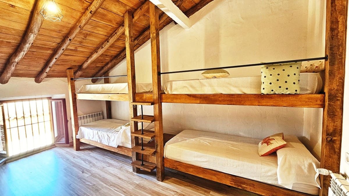 5 makuuhuone Maalaistalo myytävänä paikassa Cumbres de San Bartolome mukana uima-altaan - 189 000 € (Ref: 9248527)