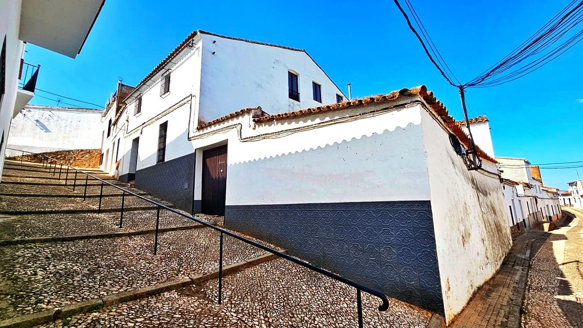 5 makuuhuone Maalaistalo myytävänä paikassa Cumbres de San Bartolome mukana uima-altaan - 189 000 € (Ref: 9248527)