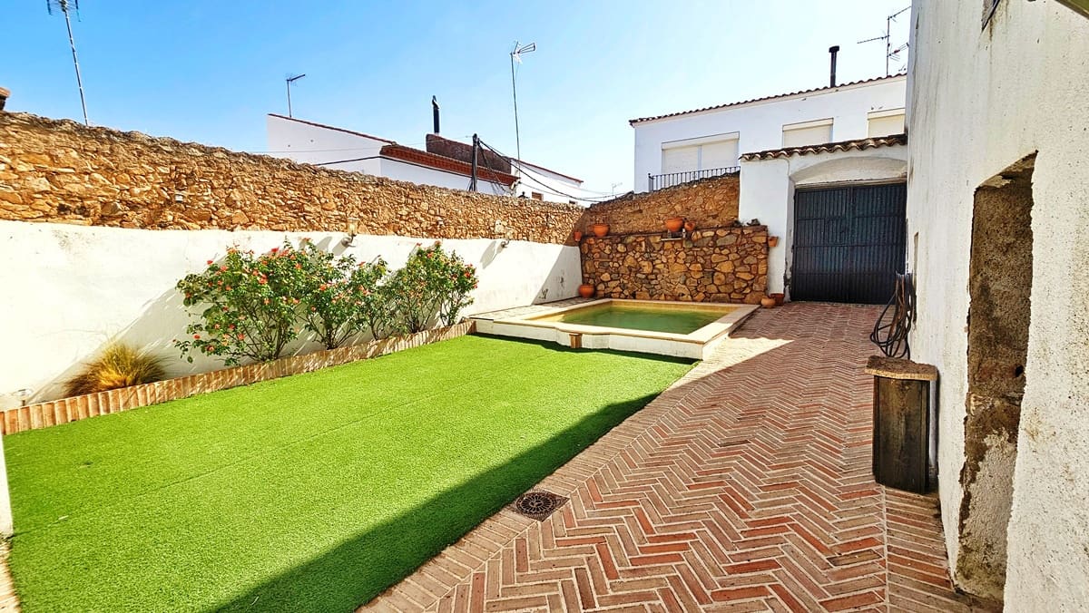 5 makuuhuone Maalaistalo myytävänä paikassa Cumbres de San Bartolome mukana uima-altaan - 189 000 € (Ref: 9248527)