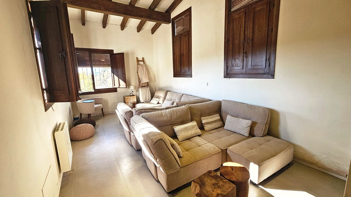 5 bedroom Finca/Country House for sale in Alajar - € 590,000 (Ref: 9471054)