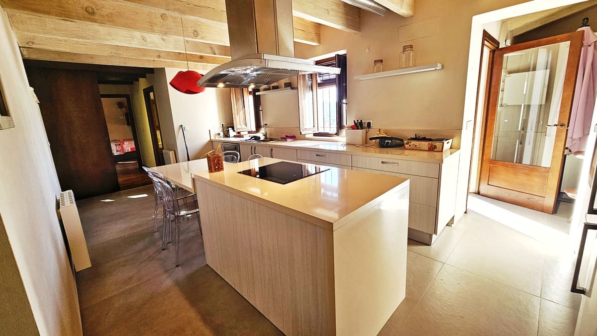 5 bedroom Finca/Country House for sale in Alajar - € 590,000 (Ref: 9471054)