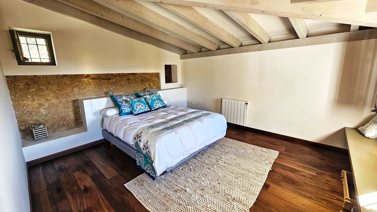 5 bedroom Finca/Country House for sale in Alajar - € 590,000 (Ref: 9471054)