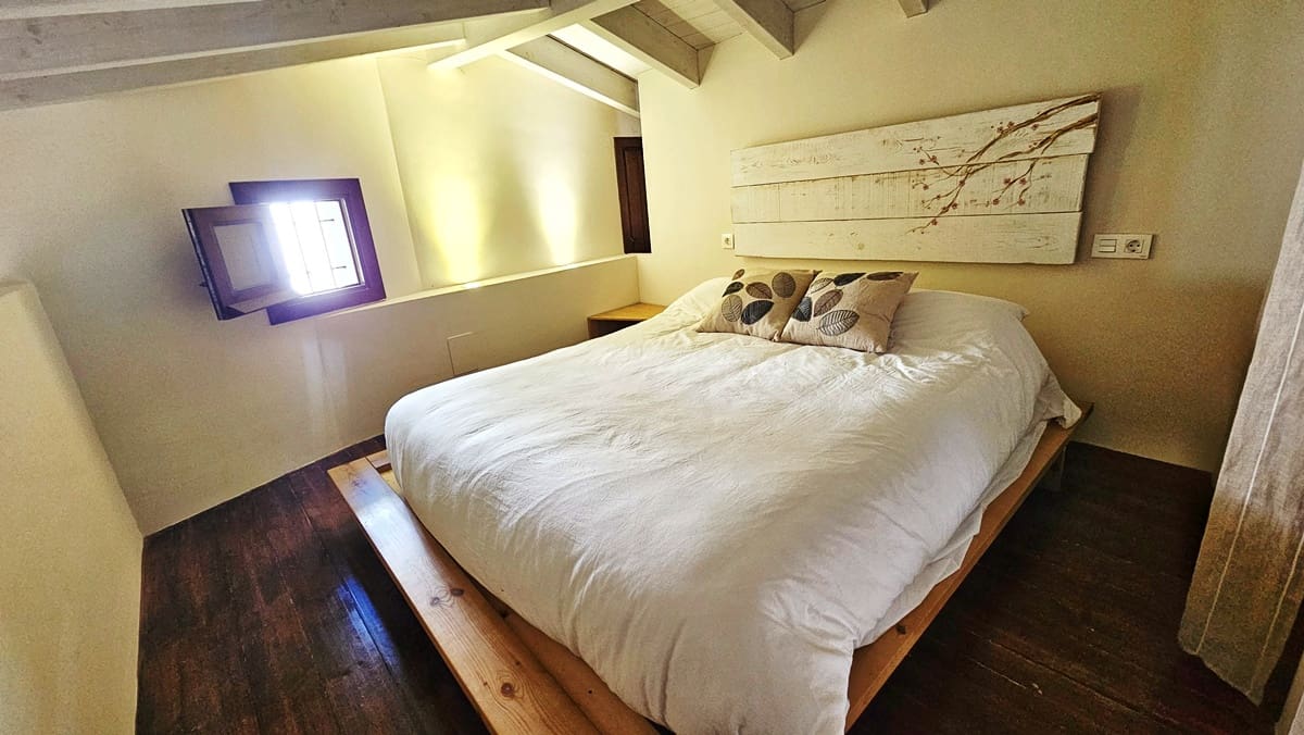 5 bedroom Finca/Country House for sale in Alajar - € 590,000 (Ref: 9471054)