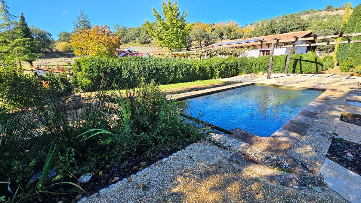 Finca/Casa Rural de 4 habitaciones en Cortelazor en venta con piscina - 398.000 € (Ref: 9471055)