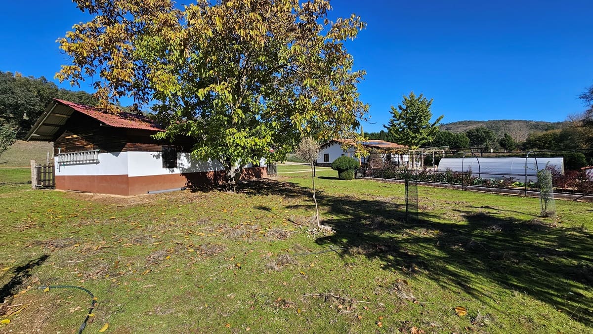 Finca/Casa Rural de 4 habitaciones en Cortelazor en venta con piscina - 398.000 € (Ref: 9471055)