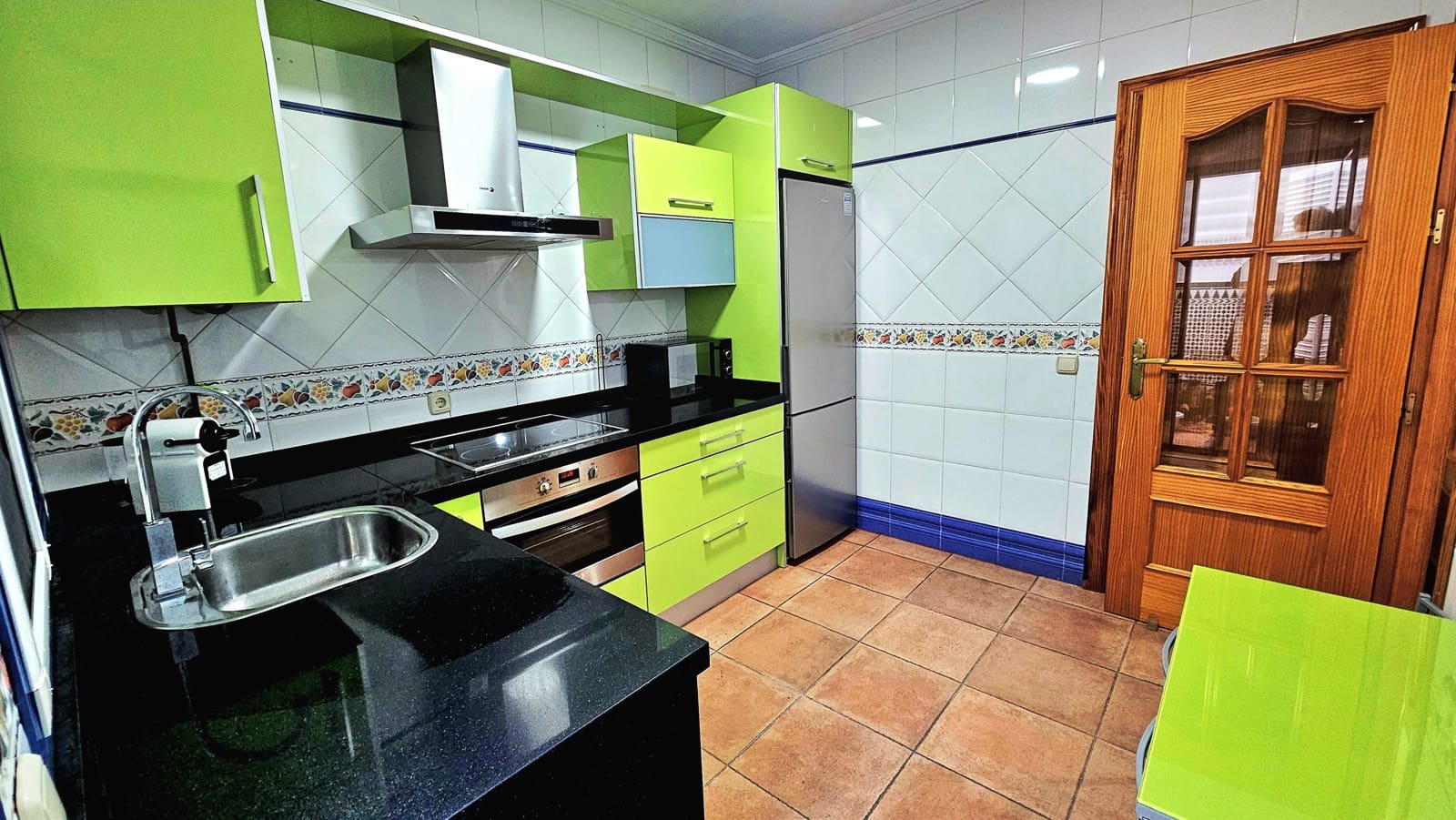 3 bedroom Townhouse for holiday rental in La Antilla with pool garage - € 900 (Ref: 9569616)