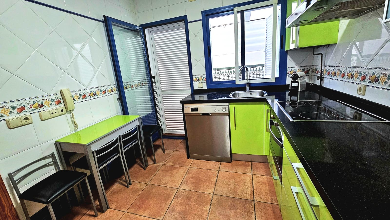 3 bedroom Townhouse for holiday rental in La Antilla with pool garage - € 900 (Ref: 9569616)