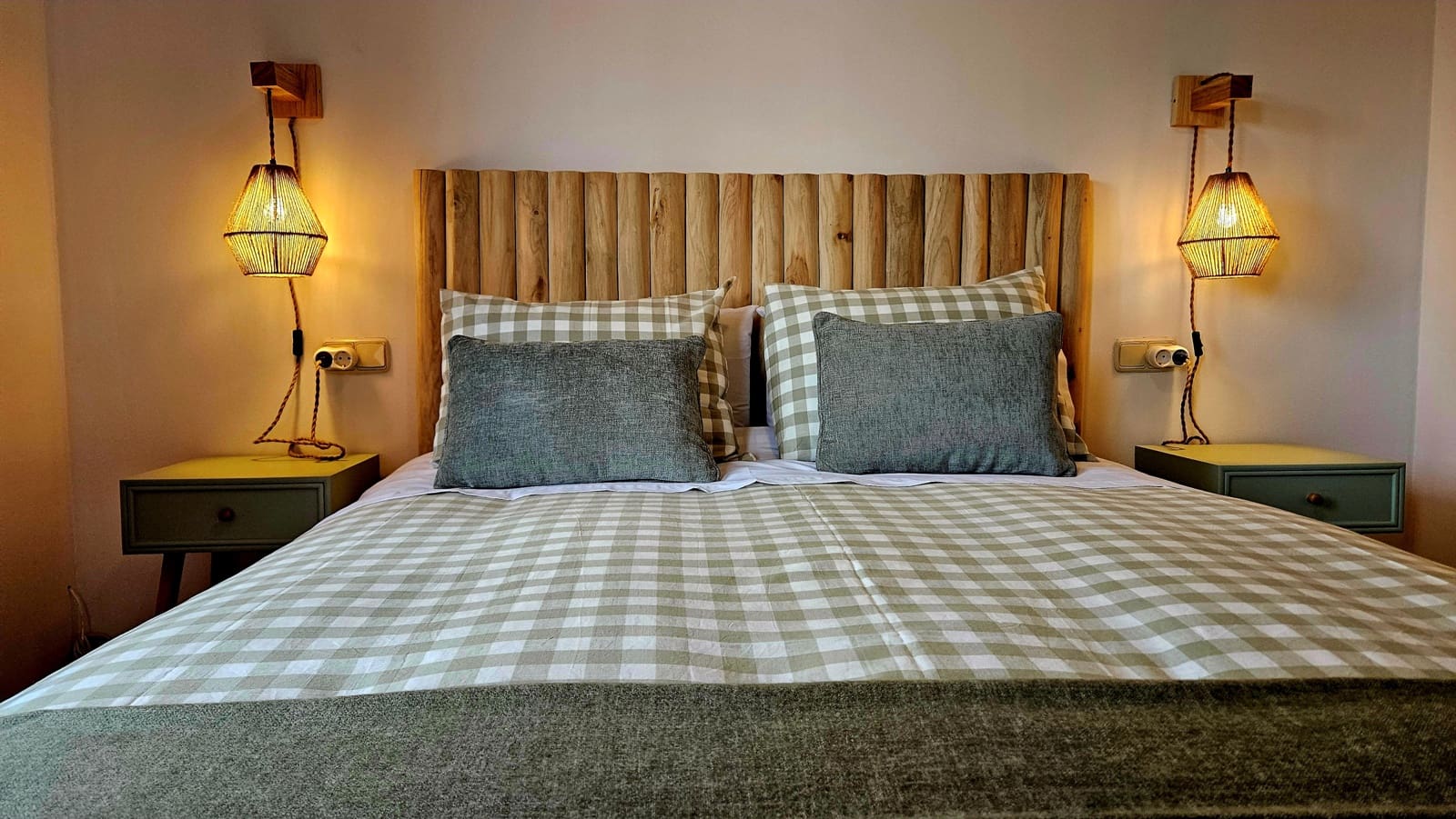 3 bedroom Townhouse for holiday rental in La Antilla with pool garage - € 900 (Ref: 9569616)