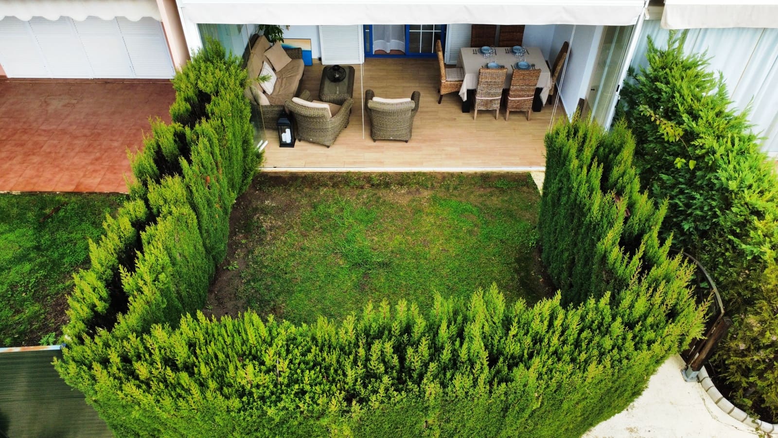 3 bedroom Townhouse for holiday rental in La Antilla with pool garage - € 900 (Ref: 9569616)