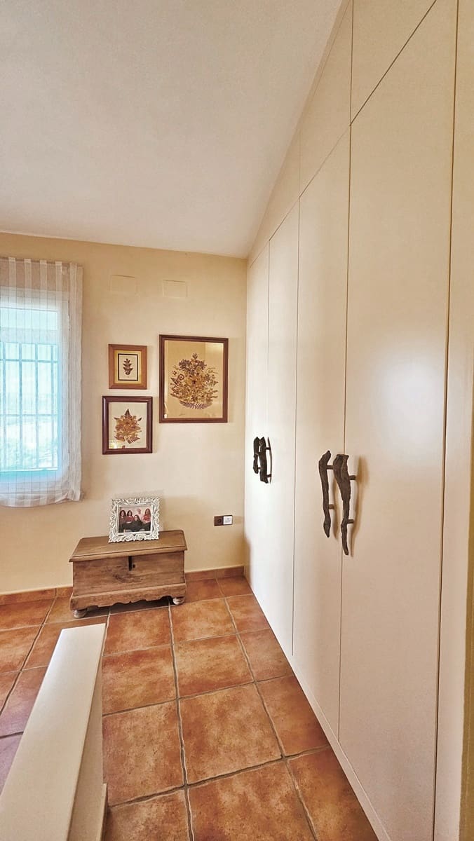 5 bedroom Finca/Country House for sale in Canaveral de Leon with garage - € 437,000 (Ref: 9734144)