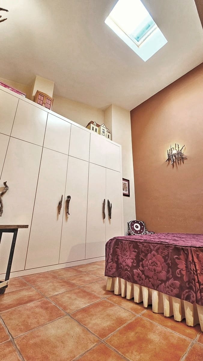 5 bedroom Finca/Country House for sale in Canaveral de Leon with garage - € 437,000 (Ref: 9734144)