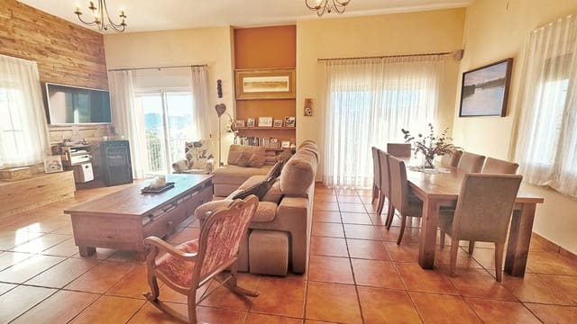 5 bedroom Finca/Country House for sale in Cañaveral de León with garage - € 437,000 (Ref: 9734144)