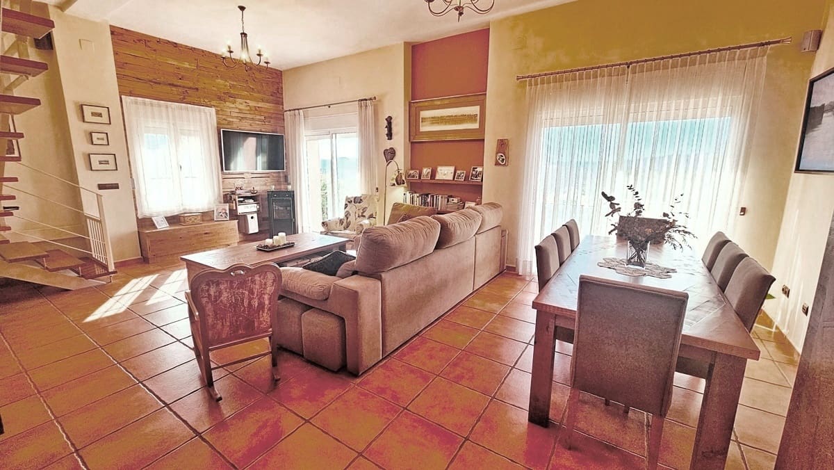 5 bedroom Finca/Country House for sale in Canaveral de Leon with garage - € 437,000 (Ref: 9734144)