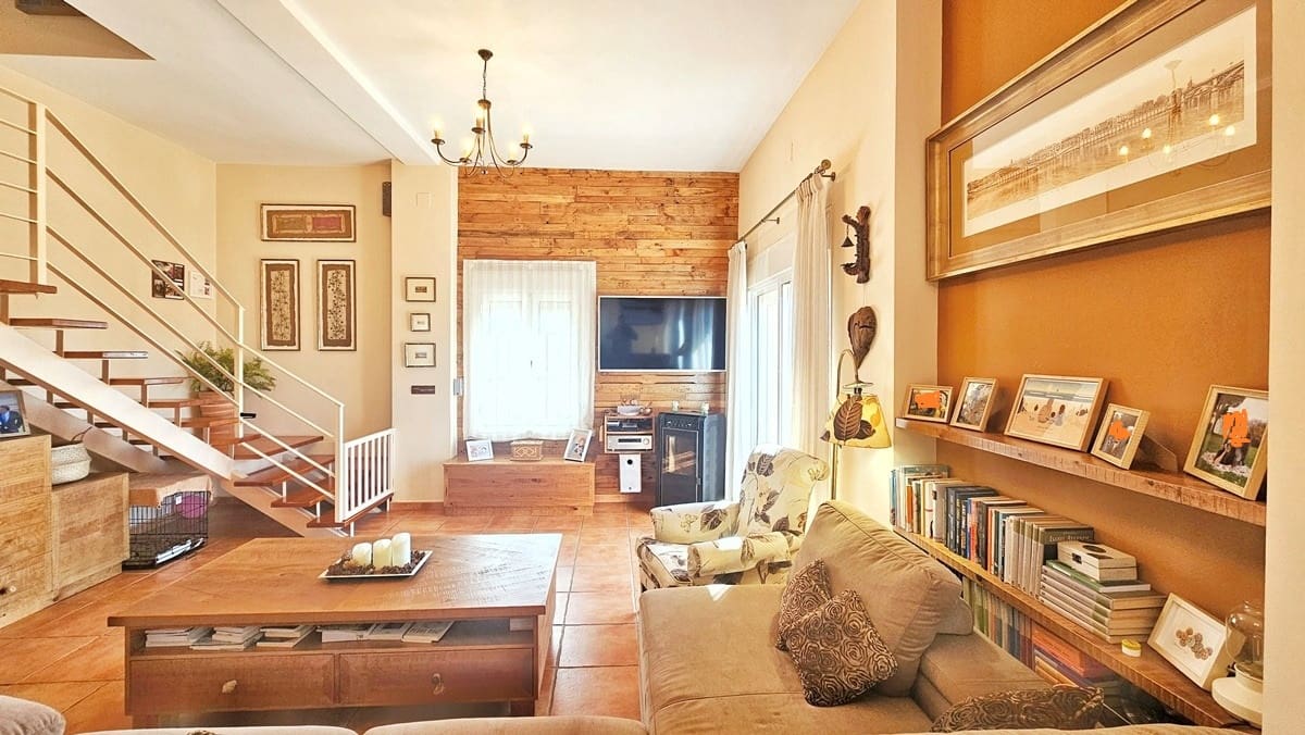 5 bedroom Finca/Country House for sale in Canaveral de Leon with garage - € 437,000 (Ref: 9734144)