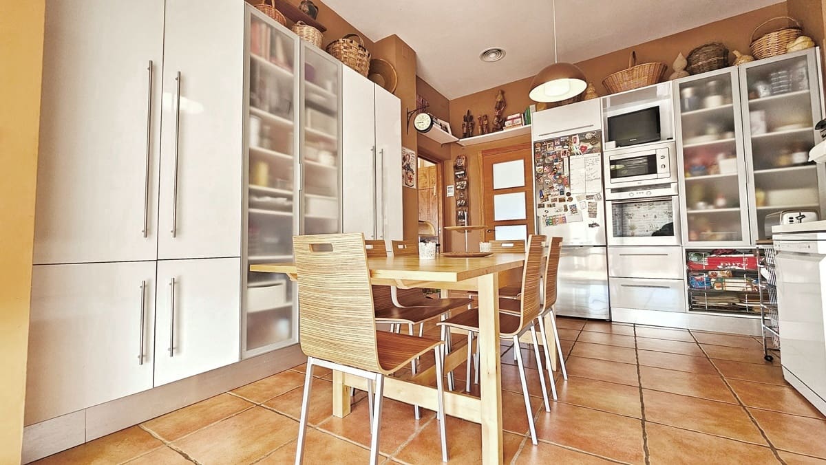 5 bedroom Finca/Country House for sale in Canaveral de Leon with garage - € 437,000 (Ref: 9734144)