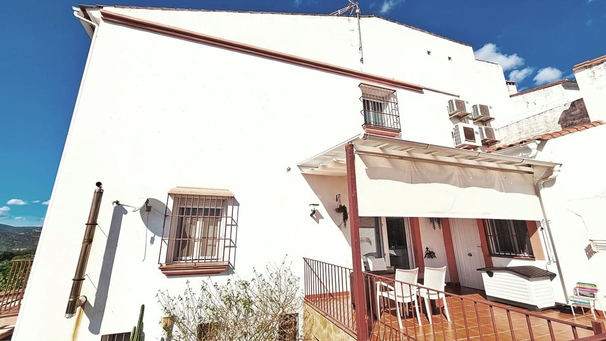 5 bedroom Finca/Country House for sale in Canaveral de Leon with garage - € 437,000 (Ref: 9734144)