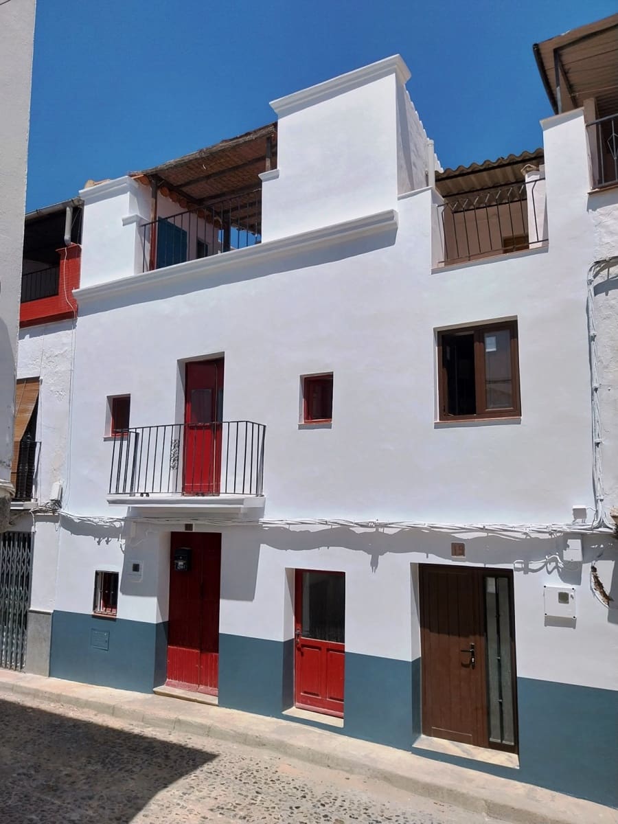 4 bedroom Townhouse for sale in Aroche - € 149,000 (Ref: 9777336)