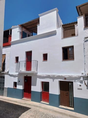 4 bedroom Townhouse for sale in Aroche - € 149,000 (Ref: 9777336)