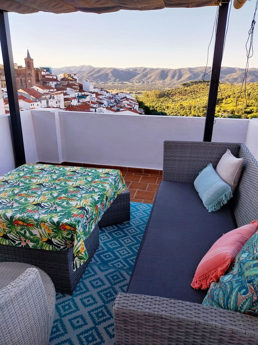 4 bedroom Townhouse for sale in Aroche - € 149,000 (Ref: 9777336)