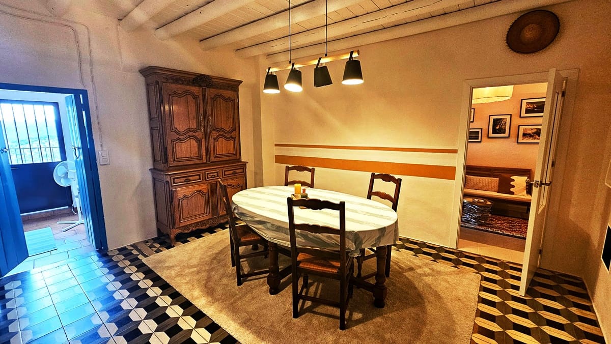 4 bedroom Townhouse for sale in Aroche - € 149,000 (Ref: 9777336)