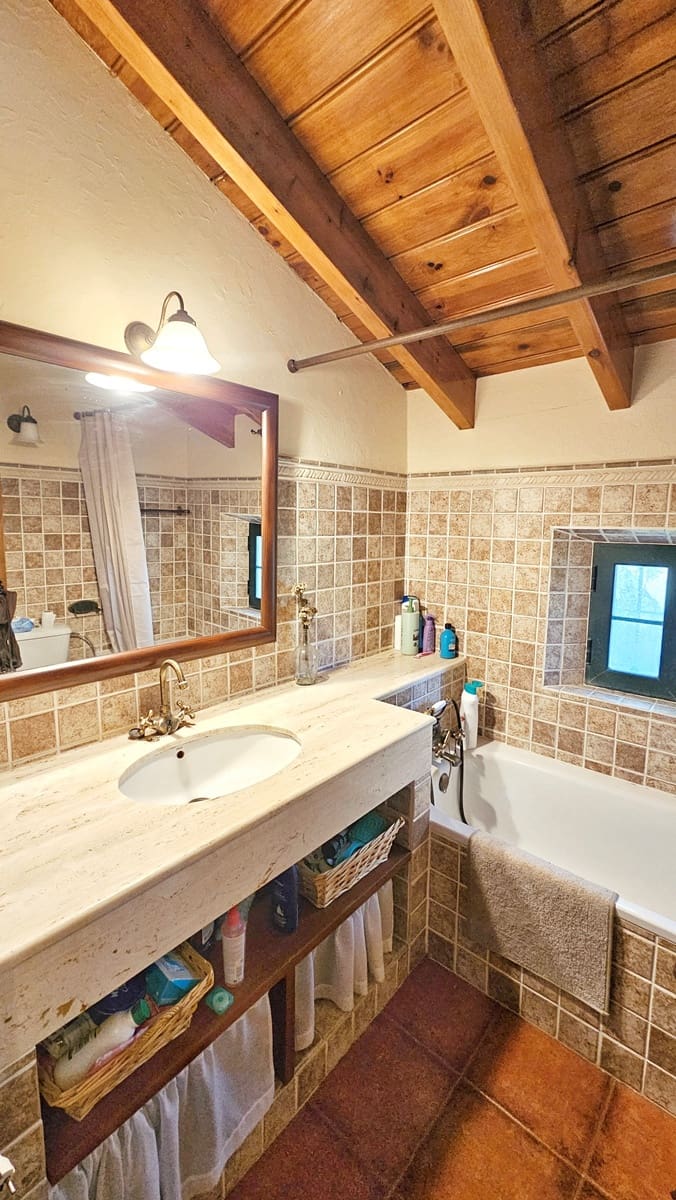 3 bedroom Finca/Country House for sale in Santa Ana la Real - € 290,000 (Ref: 9800785)