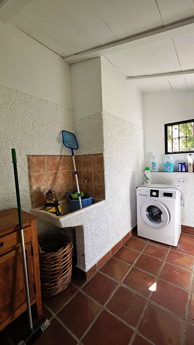 3 bedroom Finca/Country House for sale in Santa Ana la Real - € 290,000 (Ref: 9800785)