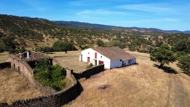4 Zimmer Finca/Landgut zu verkaufen in Aracena - 750.000 € (Ref: 9857777)