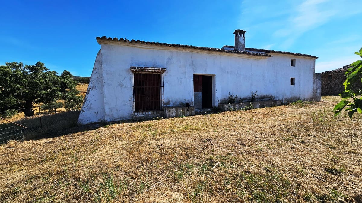 4 bedroom Finca/Country House for sale in Aracena - € 750,000 (Ref: 9857777)