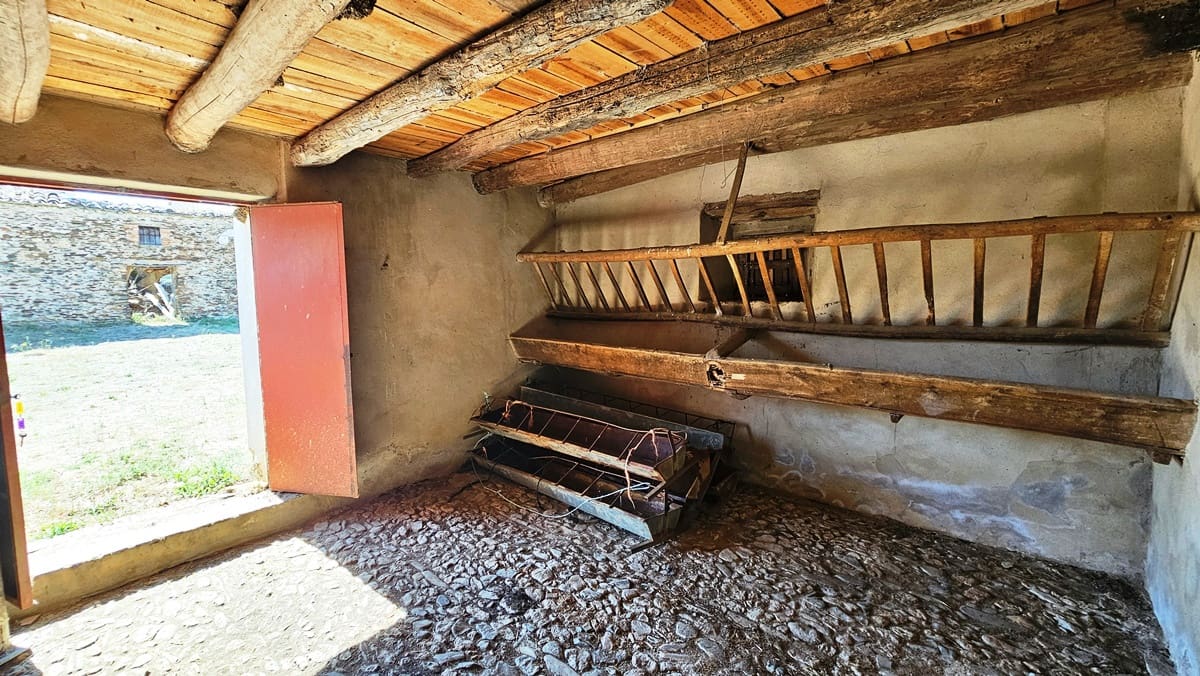 4 bedroom Finca/Country House for sale in Aracena - € 750,000 (Ref: 9857777)
