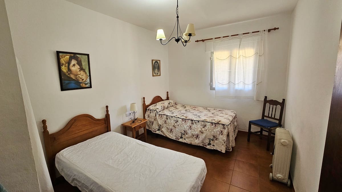 4 sypialnia Finka/Dom wiejski na sprzedaż w Higuera de la Sierra z basenem - 350 000 € (Ref: 9883457)