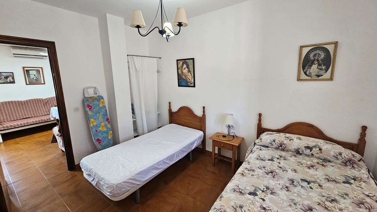 4 sypialnia Finka/Dom wiejski na sprzedaż w Higuera de la Sierra z basenem - 350 000 € (Ref: 9883457)