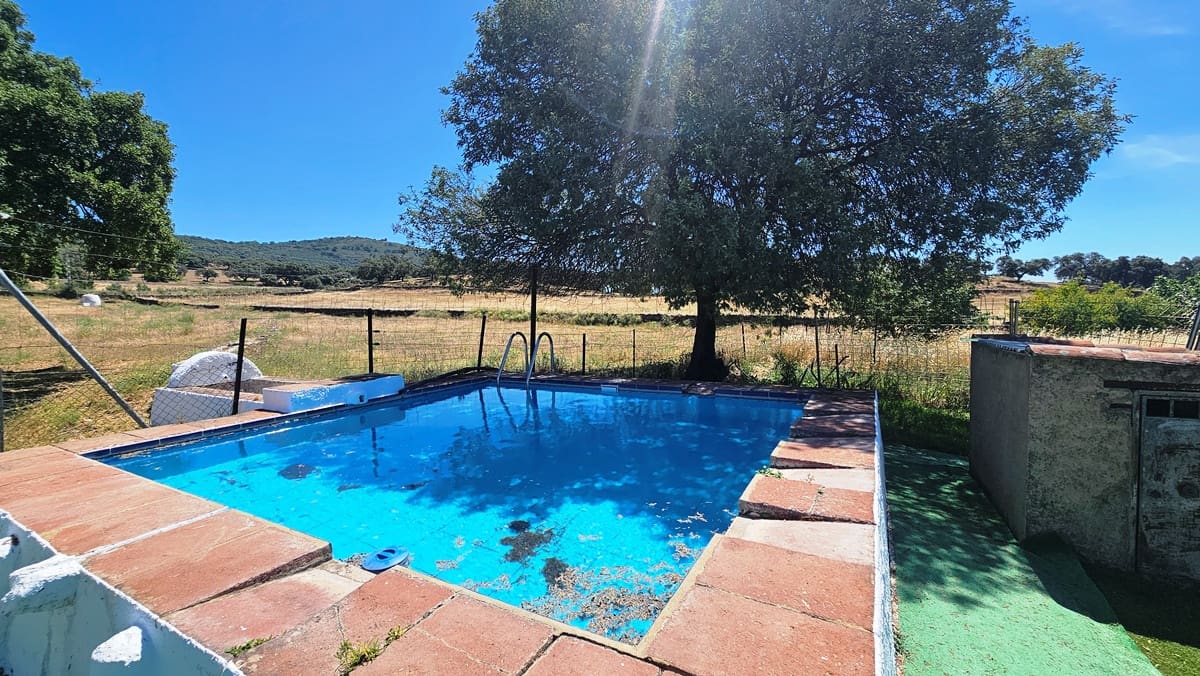 4 sypialnia Finka/Dom wiejski na sprzedaż w Higuera de la Sierra z basenem - 350 000 € (Ref: 9883457)