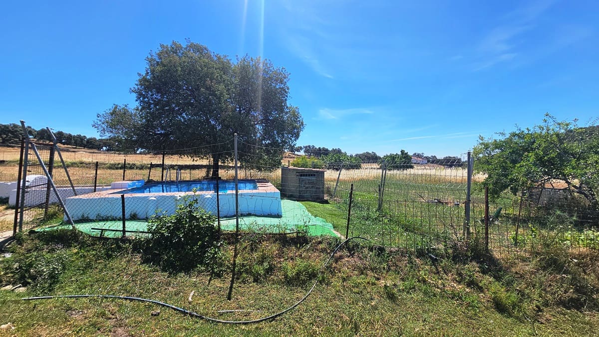 4 sypialnia Finka/Dom wiejski na sprzedaż w Higuera de la Sierra z basenem - 350 000 € (Ref: 9883457)