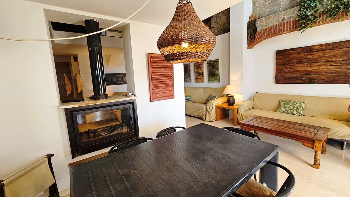 6 sypialnia Dom na sprzedaż w Zufre z basenem garażem - 450 000 € (Ref: 9931191)