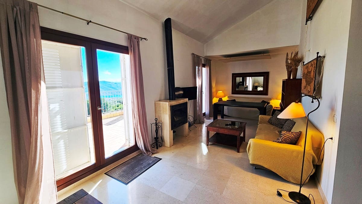 6 sypialnia Dom na sprzedaż w Zufre z basenem garażem - 450 000 € (Ref: 9931191)