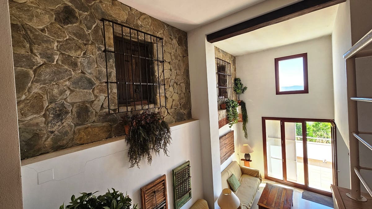 6 sypialnia Dom na sprzedaż w Zufre z basenem garażem - 450 000 € (Ref: 9931191)
